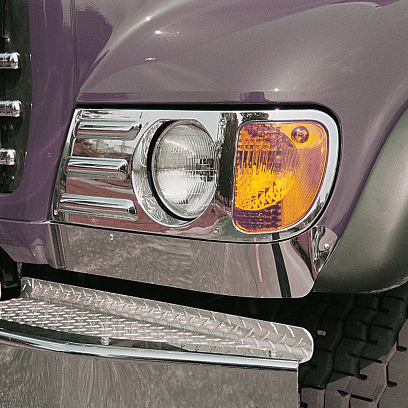 Mack CH Under Headlight Fender Guard – For Set Forward Axle Models Only