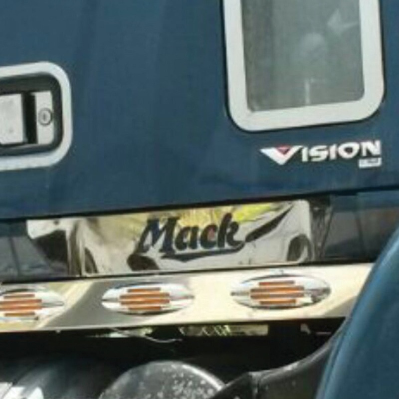 Mack Vision-Granite-Pinnacle Kick Plate