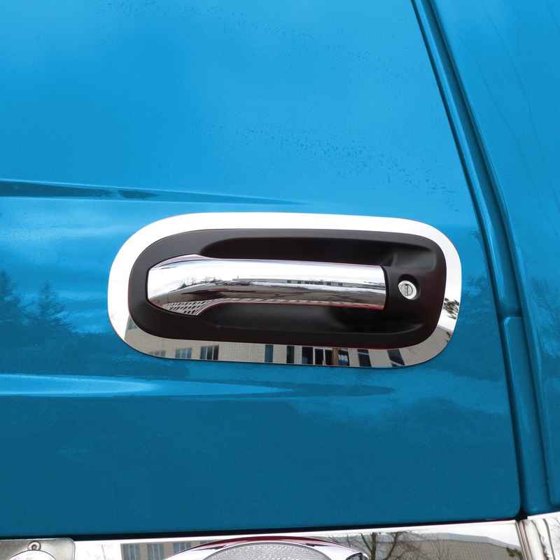 Peterbilt 579 Door Handle Trim