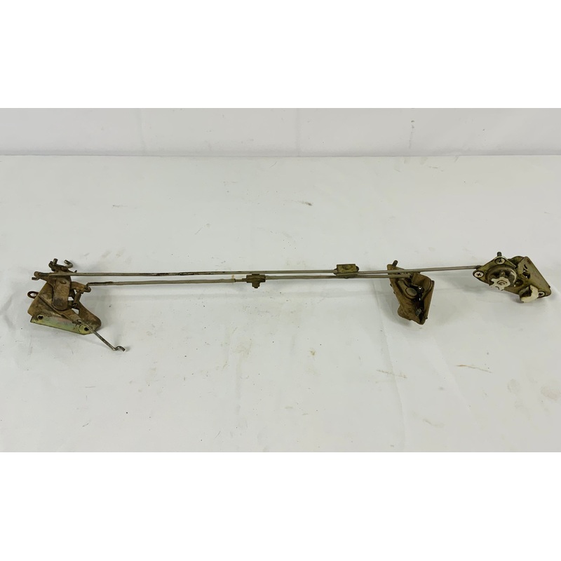 Used – Tailgate Linkage and Latch Assembly – FJ55 1968-1980