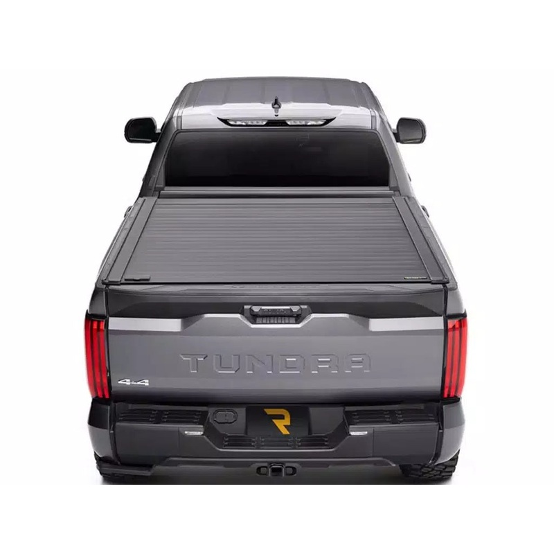 RetraxPRO XR Tundra CrewMax 5.5′ Bed w/Deck Rail System